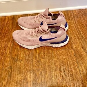 Nike Epic React Flyknit size 11 1/2